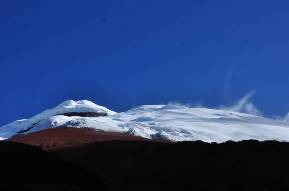 O vulcão Cotopaxi, o mais alto do mundo em atividade, no Equador